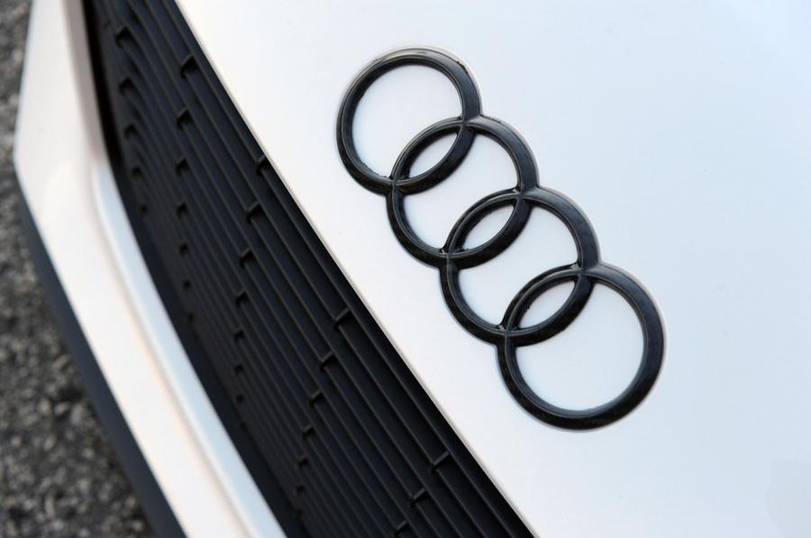 Логотип Audi Quattro Concept 2010 года  (фото 80 из 119)
